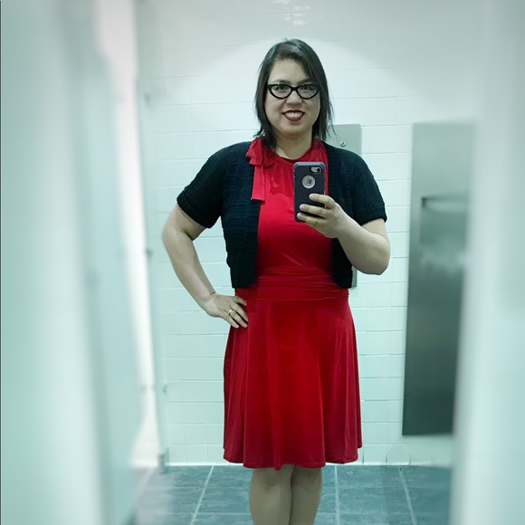 Meet your Posher, Angela - Picture 2 of 2